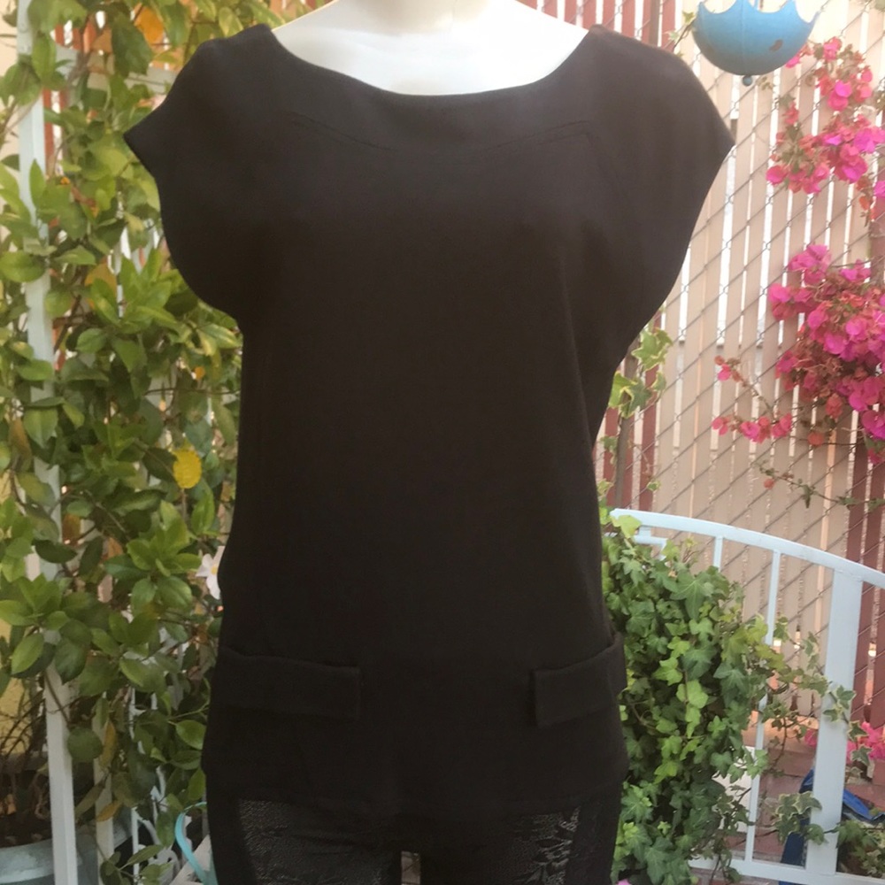 ANN TAYLOR BLACK BLOUSE